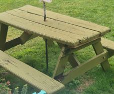 Looking for picnic table