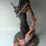 Large pyramid head model Image 2