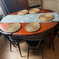 Extendable Victorian Mahogany Dining Table