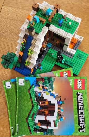 lego minecraft- 21134 The Waterfall Base