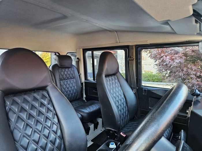 Land Rover Defender 130- 2010 crewcab