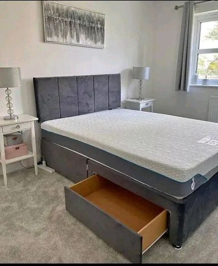 New Stylish single ,Double 4ft, 4ft6, King 5ft And 6ft Superking Sizes Divan Beds Instock. Drawers And Optional Tufted Mattresses Available. Free Delivery