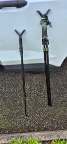 shooting/hunting sticks x2