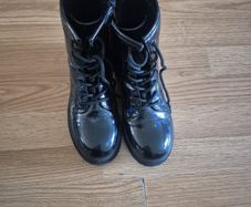 Girls black shiny boots size 3