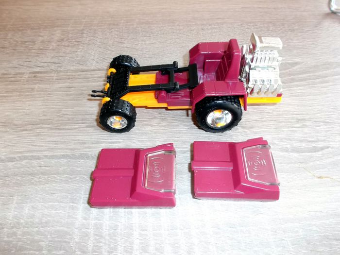 1988 M.A.S.K. Vandal Spares