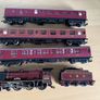 Hornby LMS Locomotive & 3 Carriages Image 2