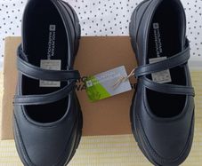 Girls school shoes Mountain Warehouse size 3 brand new