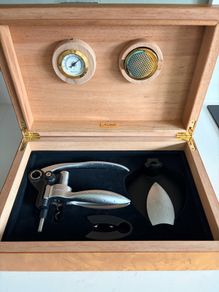 Screwpull ( Le Creuset)Wine Opener Cigar Humidor Case Set