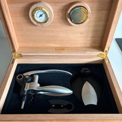 Screwpull ( Le Creuset)Wine Opener Cigar Humidor Case Set