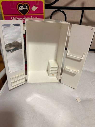 Sindy Dolls Furniture