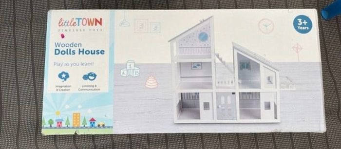 doll house