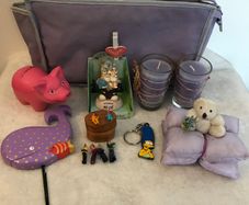 Lilac Wash Bag and trinkets
