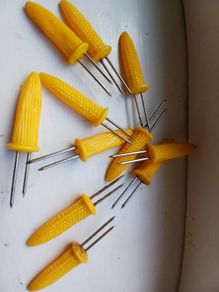 11 Vintage Corn Cops Holders