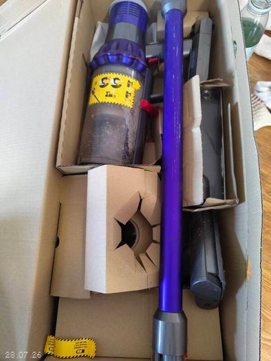 Dyson cyclone V10 animal - for parts