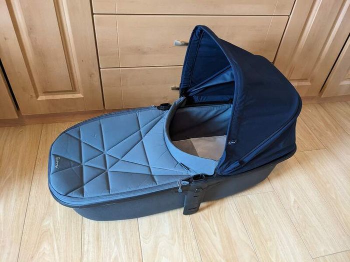 Quinny Hubb Buggy