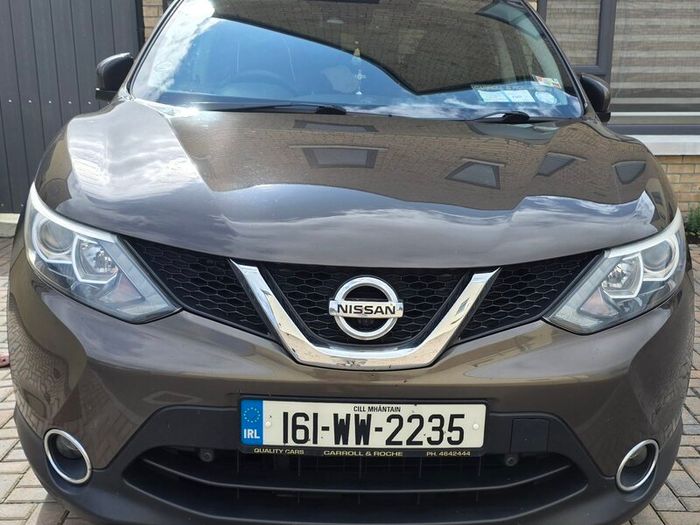 Nissan qashqai 1.5L  Diesel,  Brown