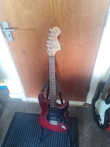 Fender Strat Replica (Squier Standard)