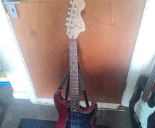 Fender Strat Replica (Squier Standard)