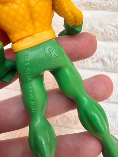 Kinder Maxi 2023 DC Justice League Aquaman approx. 12.5 cm. Used Please see phtos