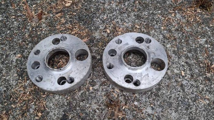 Wheel adapters