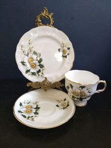 Fabulous Arklow Pottery Bone China Trio in Excellent Cabinet Condition - a Lovely Floral Pattern in White, Yellow and Green
