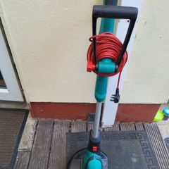Grass strimmer