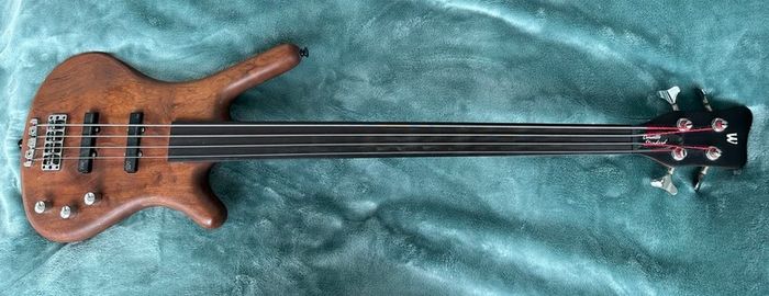 Warwick Corvette Standard fretless made in Germany
