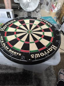 dart board