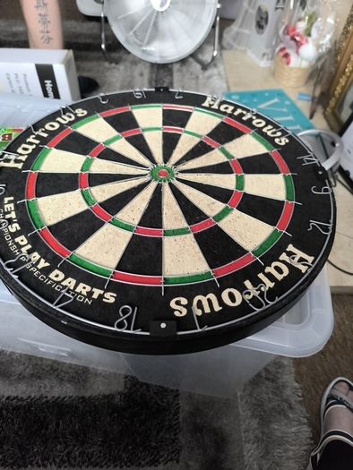 dart board