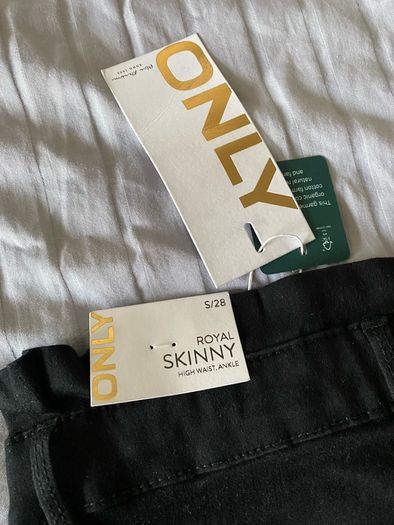 Brand new Only jeans with tags for women, skinny, black