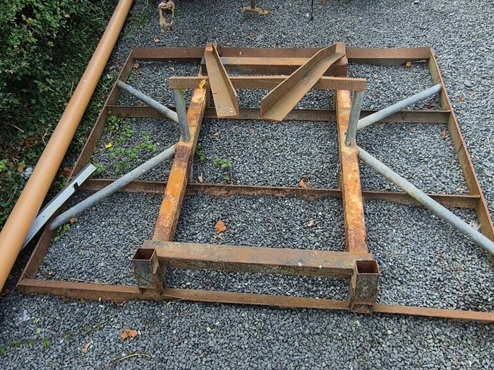 Land leveller
