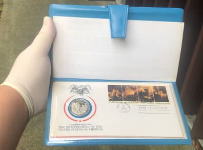 The American Bicentennial Medallic First Day Cover 1976 by John Pinches Ltd, London with Sterling silver coin