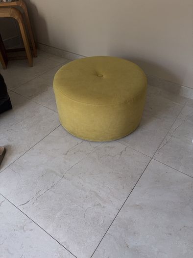 Mustard large pouffe  great condition