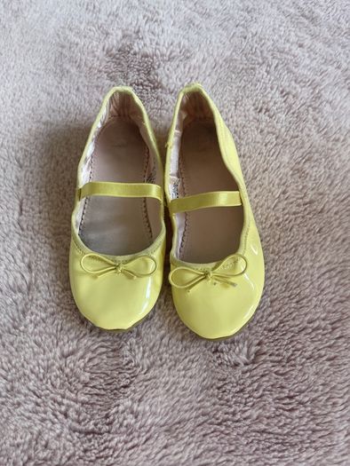 H&M shoes girl size 29 and 30