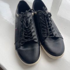 Tommy Hilfiger trainers