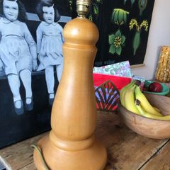 Hand turned Sycamore wood lamp ! plastic free !