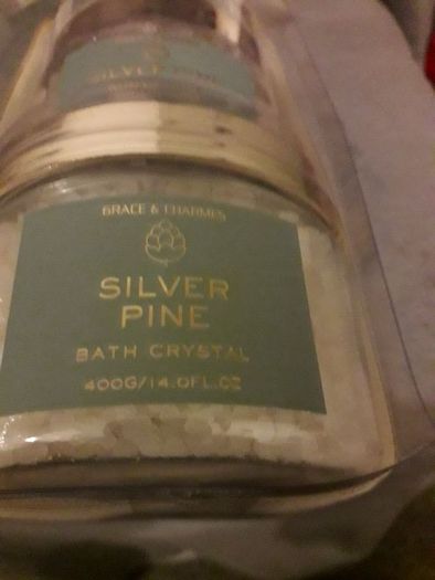 Bath Set includes: (1) Crystal, (2) Scrub & (3) Body Cream ALL for Only 10.00euro .. Price Dropped