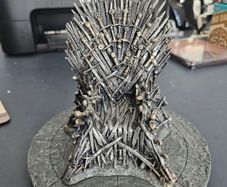 Gentle Giant Game of Thrones 7" Iron Throne replica