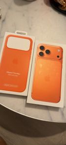 iPhone 17 pro max box
