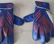 Adidas predator goalkeeper gloves size 5