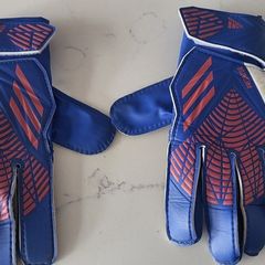 Adidas predator goalkeeper gloves size 5