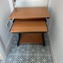 Compact computer desk Image 2