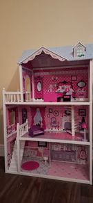 Doll's House