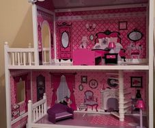 Doll's House