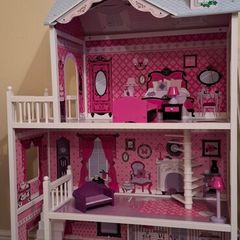 Doll's House