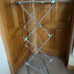 clothes drying rack