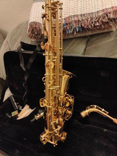 Alto Saxophone - Complete with Case & Accessories