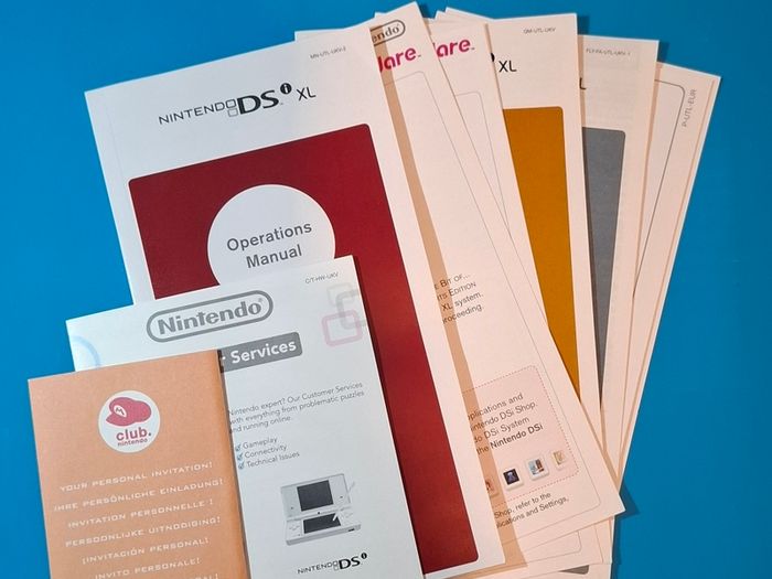 DSi XL Boxed (Yellow)