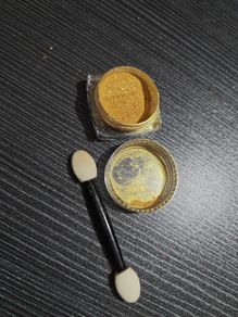 eye glitter