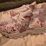 woman's trainers Image 5